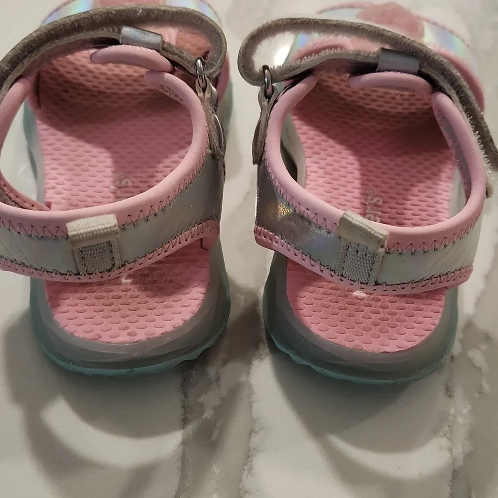 7T Carter's light up sandals